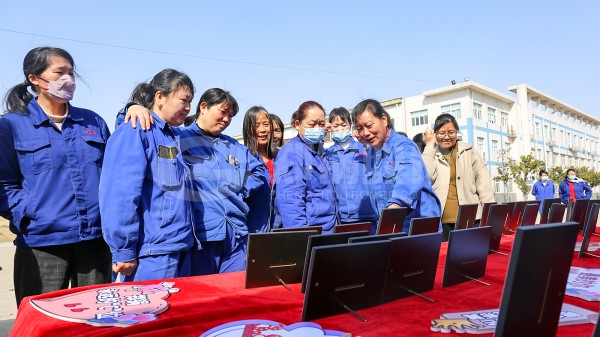 5f1f22e90089032ea2bc537bb6fb5a2a 4_副本.jpg